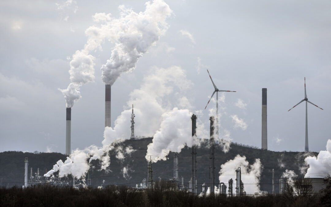 U.S. Federal Debt and Carbon Emissions Create the Perfect Storm for a Carbon Tax